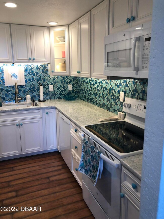 812 Kitchen