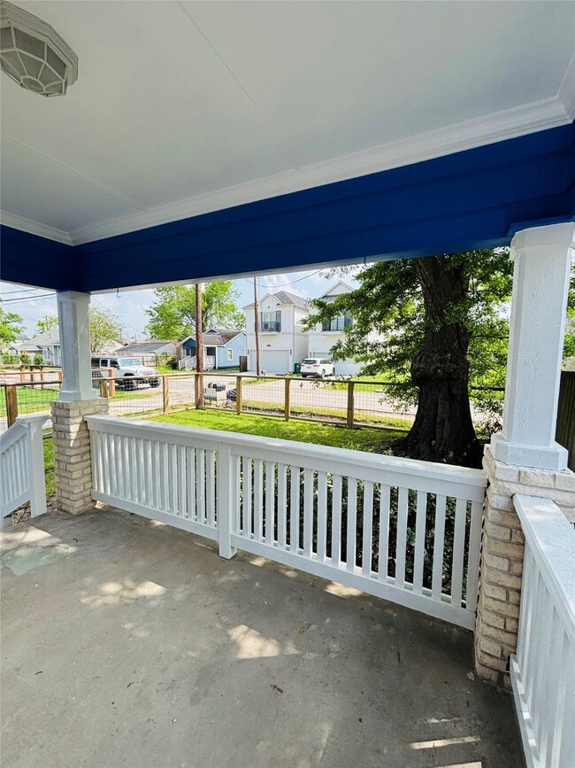 1308 Idylwild St, Houston, TX 77009 - photo 6