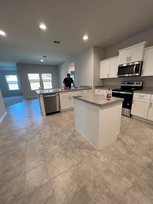 117 Anderson Mill St, Azle, TX 76020 - photo 7