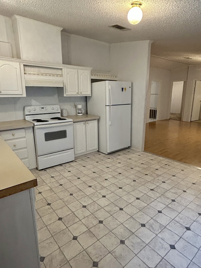 20005 Easy St, Bon Aqua, TN 37025 - photo 7