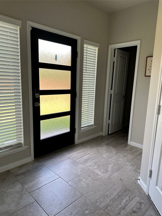 3801 Lancer Cir, Pearland, TX 77581 - photo 6