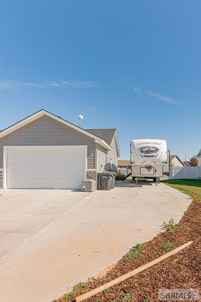 RV Parking & extended driveway