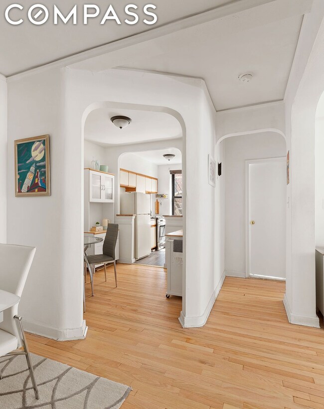 67-35 Yellowstone Blvd unit 3C, Forest Hills, NY 11375 - photo 4