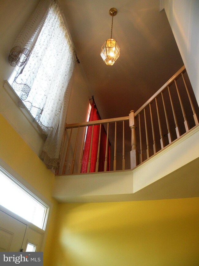 7321 Ardglass Dr, Lorton, VA 22079 - photo 3