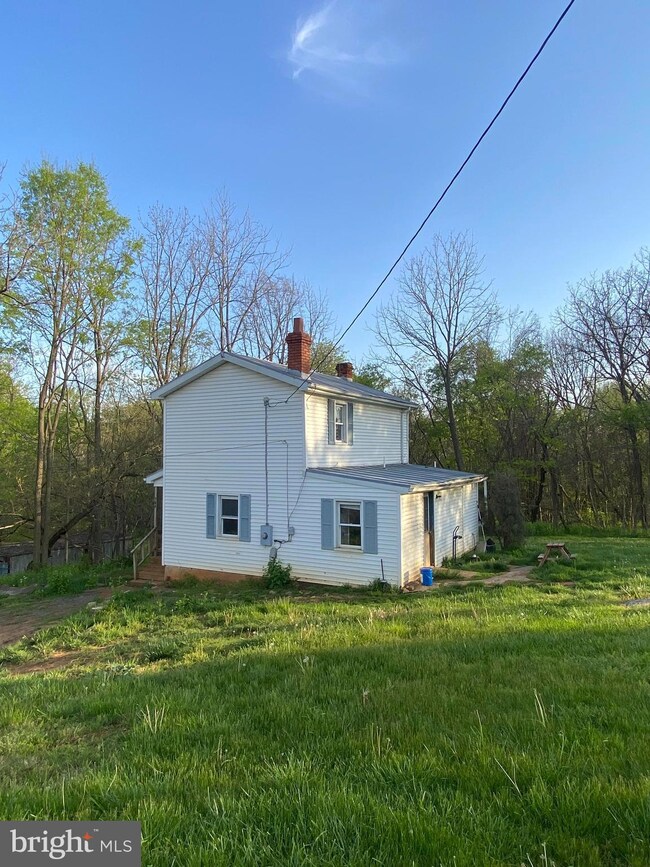 784 Rockville Rd, Quicksburg, VA 22847 - photo 2