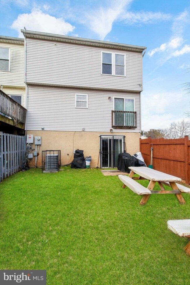 6810 Hawthorne St, Hyattsville, MD 20785 - photo 6