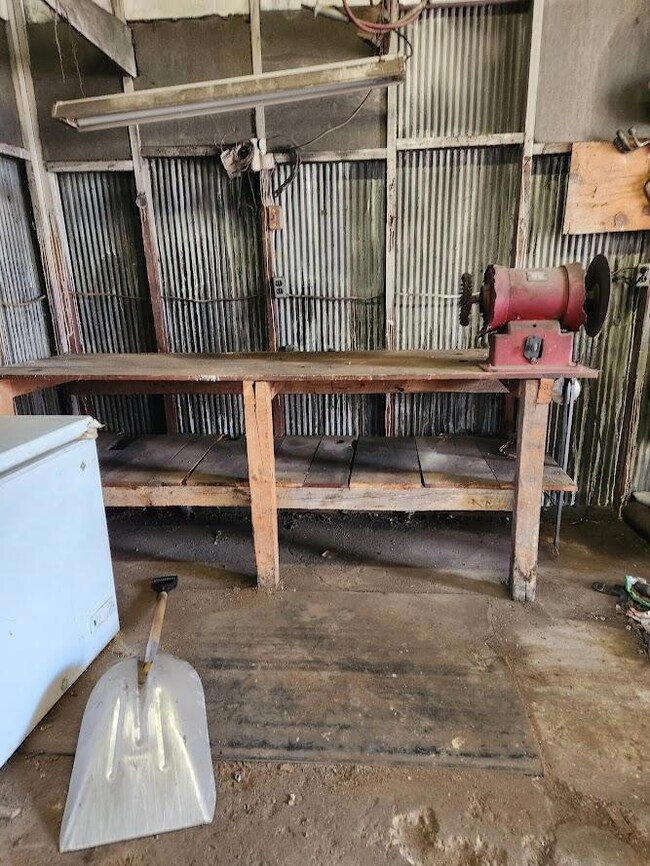 961 Stitt Ln, Mio, MI 48647 - photo 6