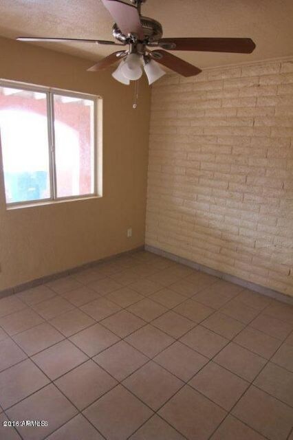 Unit Family - Dining Area