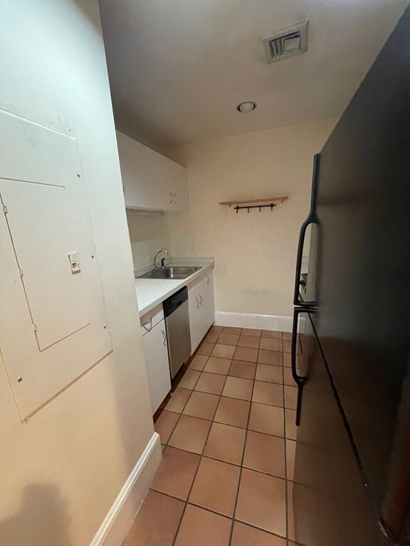 43 Saint Botolph St unit 102, Boston, MA 02116 - photo 4