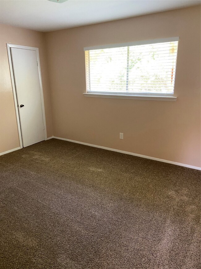 3651 Villa Glen Dr, Houston, TX 77088 - photo 6