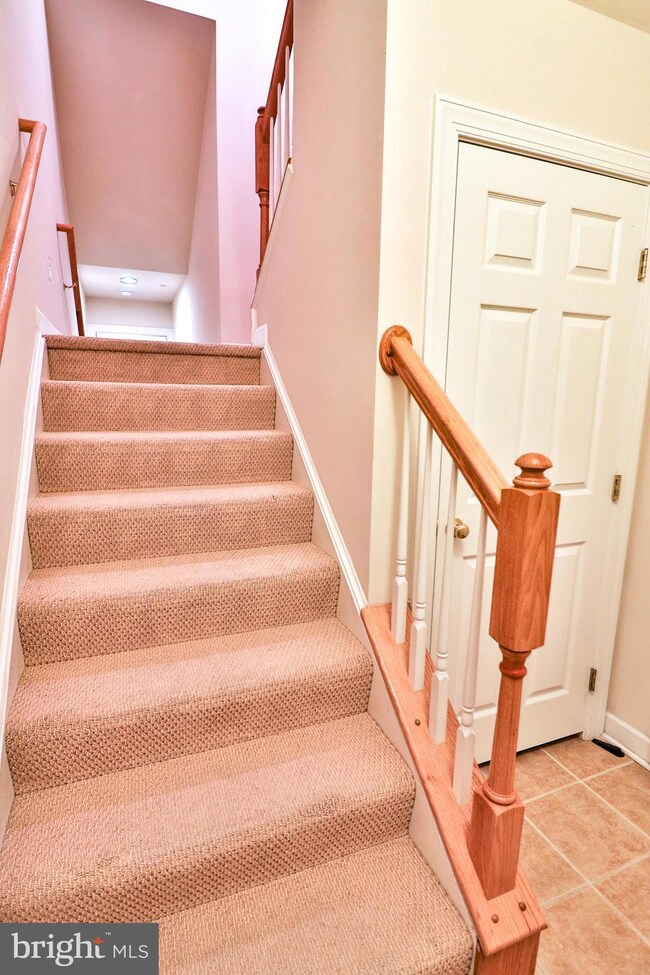 631 Kingfisher Ave, Gaithersburg, MD 20877 - photo 3