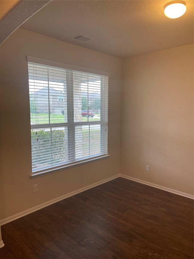 3023 Currier Ct, Rosenberg, TX 77471 - photo 4