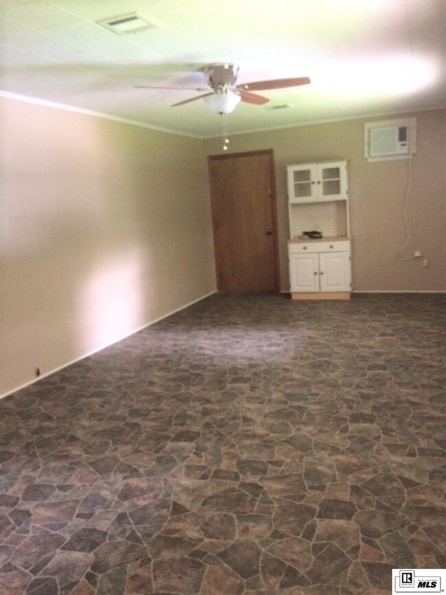 92 Woolen Lake Rd, Columbia, LA 71418 - photo 7