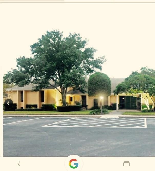 LARGE CLUBHOUSE (with full kitchen, bar, Great roo