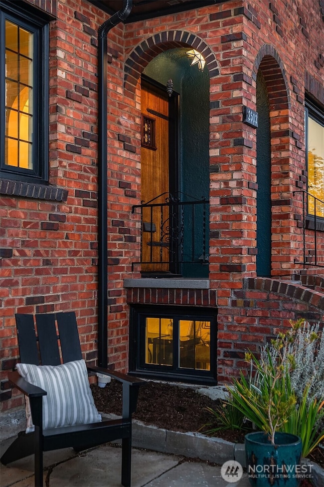 2503 37th Ave W, Seattle, WA 98199 - photo 3