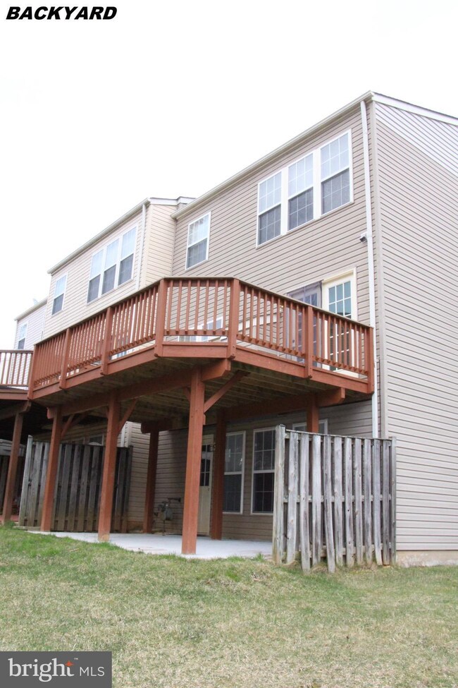 21237 Bunyan Cir, Germantown, MD 20876 - photo 3