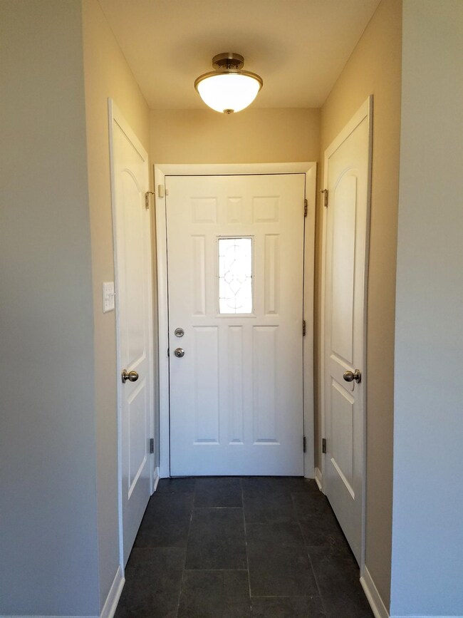 3537 Franklin St, Highland, IN 46322 - photo 2