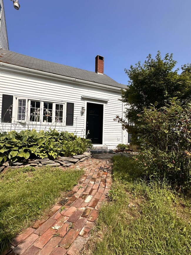 316 Middlesex Rd, Topsham, ME 04086 - photo 4