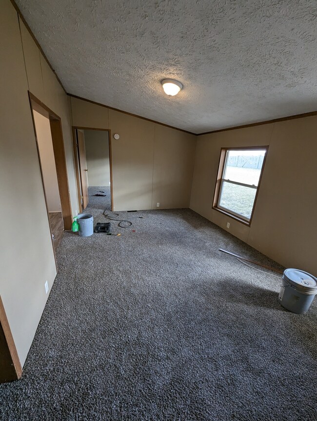 1628 E 19th St, Anderson, IN 46016 - photo 7