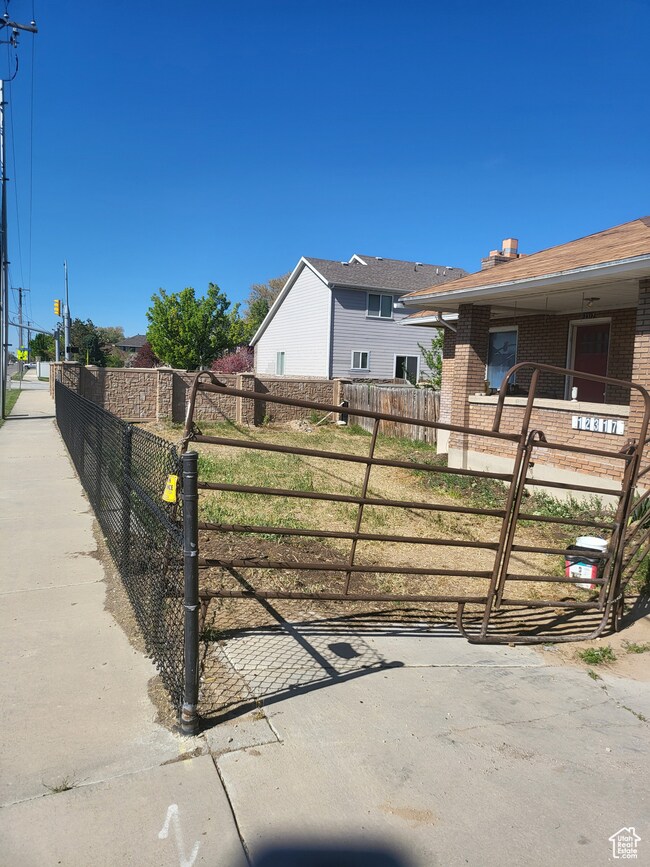 12317 S Redwood Rd, Riverton, UT 84065 - photo 7