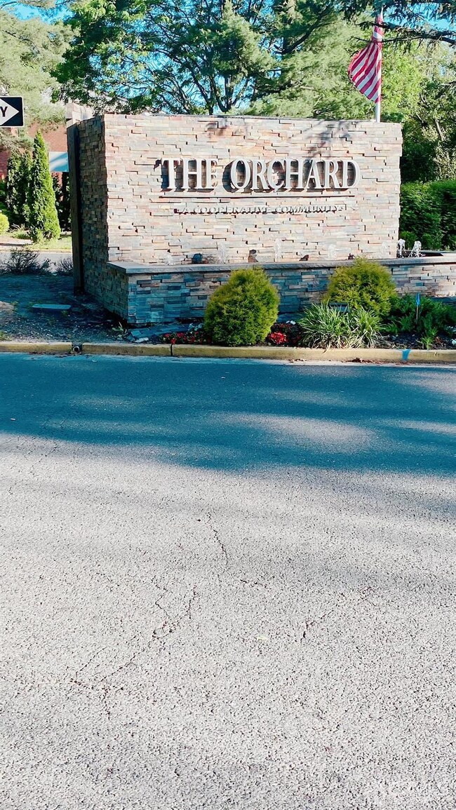 102 Orchard Ave unit E, East Windsor, NJ 08520 - photo 3