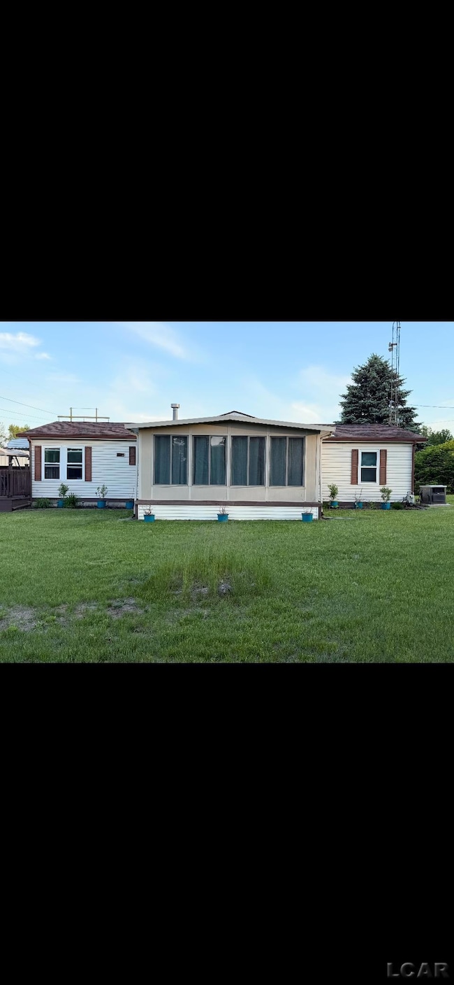 2711 E Carleton Rd, Adrian, MI 49221 - photo 4