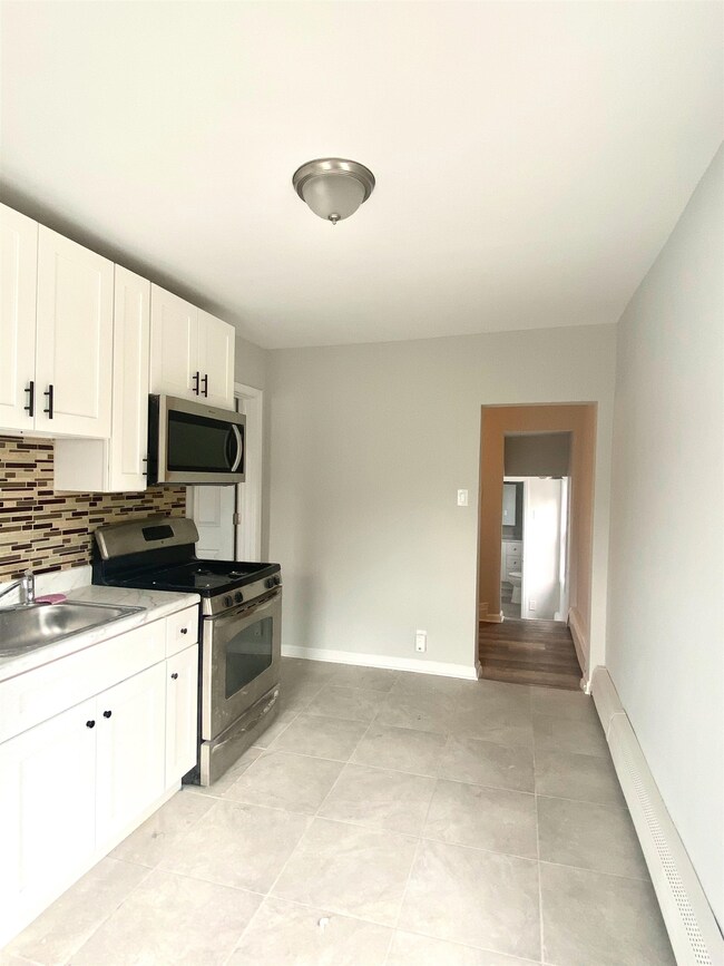 4603 Cottage Place unit 2, Union City, NJ 07087 - photo 5