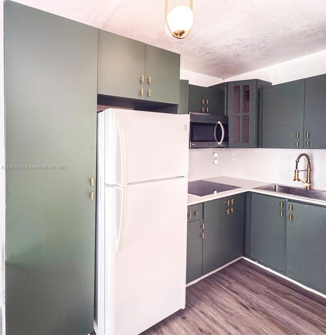 7928 Harding Ave unit 2, Miami Beach, FL 33141 - photo 5