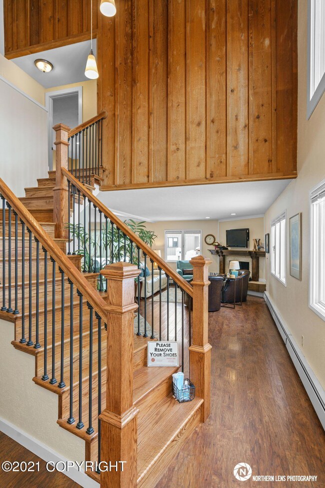 Entry_Stairway_Atrium_1