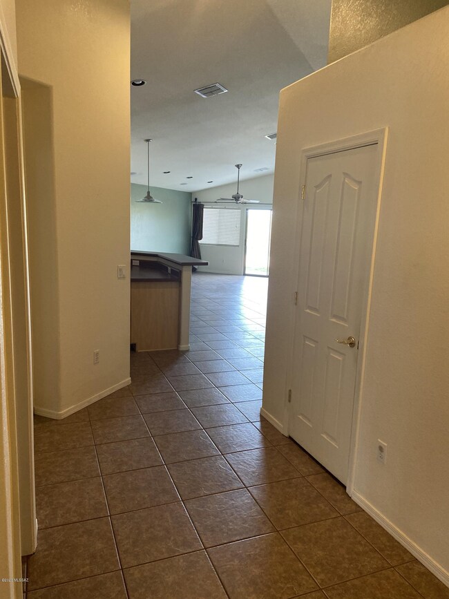 Foyer/Entrance