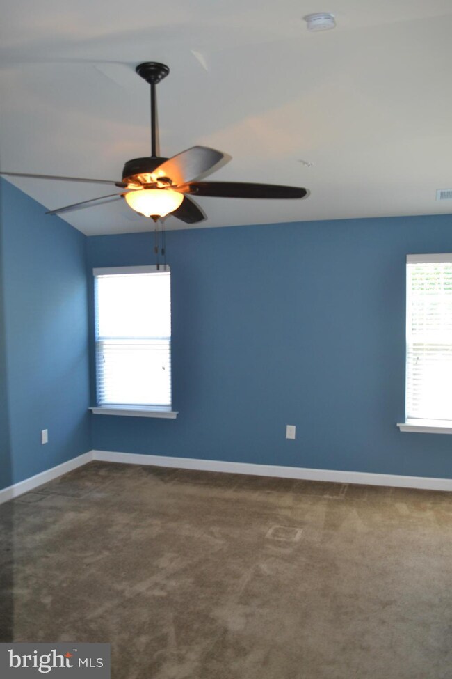 369 English Oak Ln, Prince Frederick, MD 20678 - photo 7