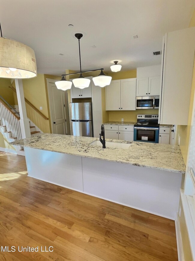 2151 Government St unit 607 Cottage Square L, Ocean Springs, MS 39564 - photo 7