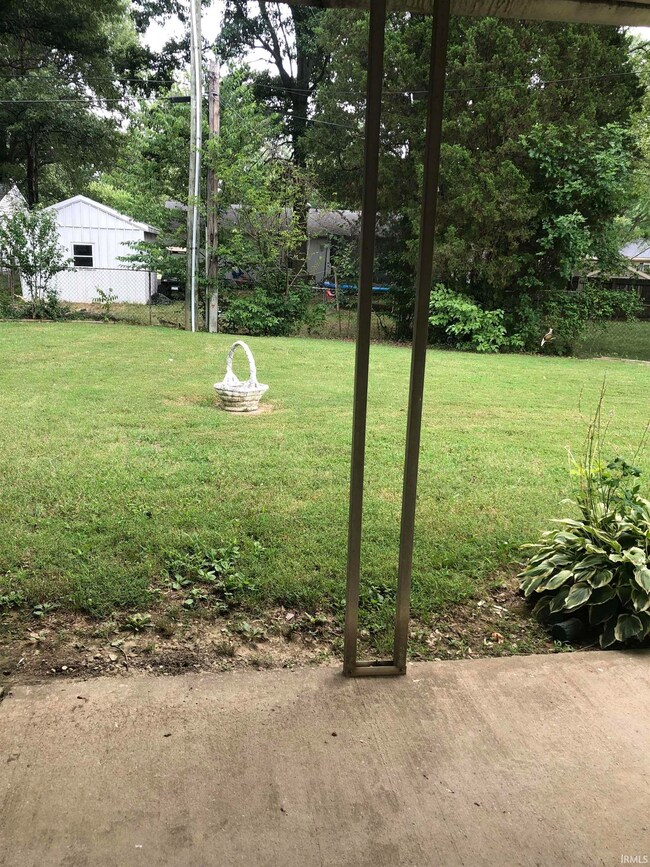 720 Wilson Square, Elberfeld, IN 47613 - photo 6