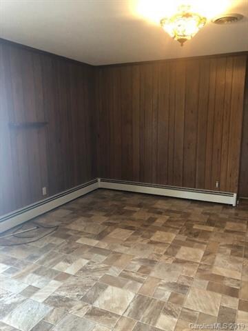 402 N Greenbriar Rd, Statesville, NC 28625 - photo 7