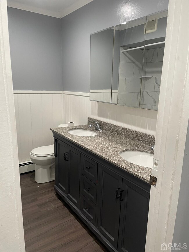 806 Cricket Ln, Woodbridge, NJ 07095 - photo 5