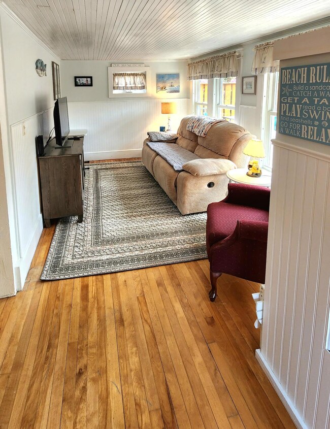 44 Adelaide Rd, Old Orchard Beach, ME 04064 - photo 7