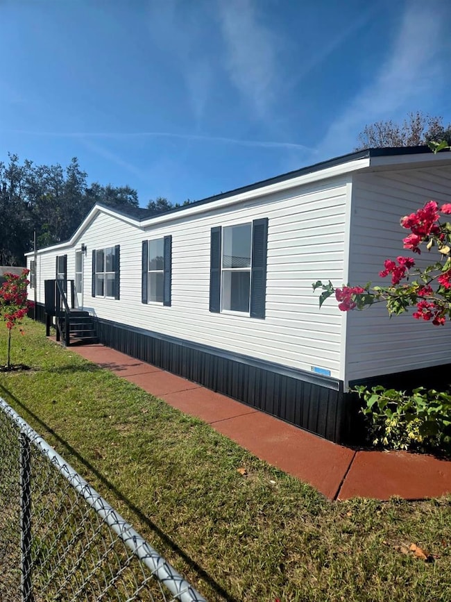 4928 Rollinglen Loop E, Lakeland, FL 33810 - photo 3