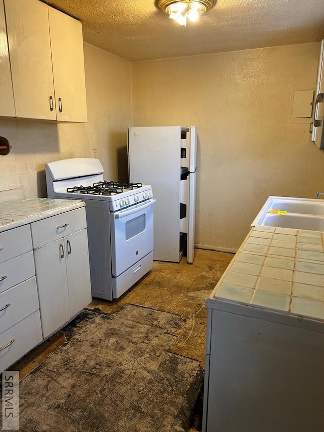 1139 Garfield St, Idaho Falls, ID 83401 - photo 3