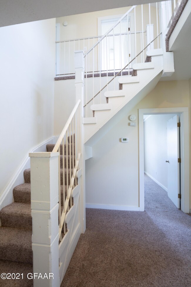 1825 11th Ave N-2