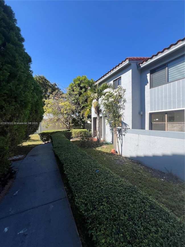 13675 SW 62nd St unit 1023, Miami, FL 33183 - photo 3