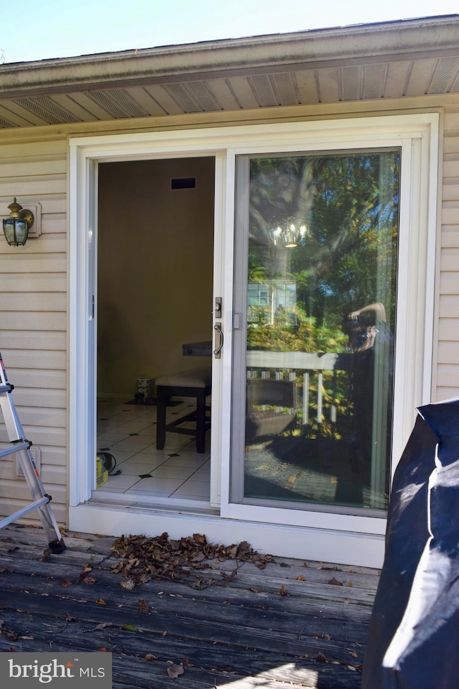 1125 Ashbourne Dr, Reading, PA 19605 - photo 7