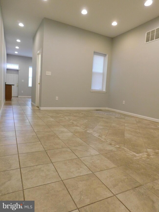 441 E 22nd St, Baltimore, MD 21218 - photo 6