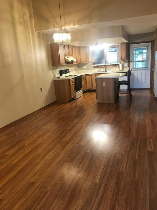 5780 Thada Ln, Columbus, OH 43229 - photo 5