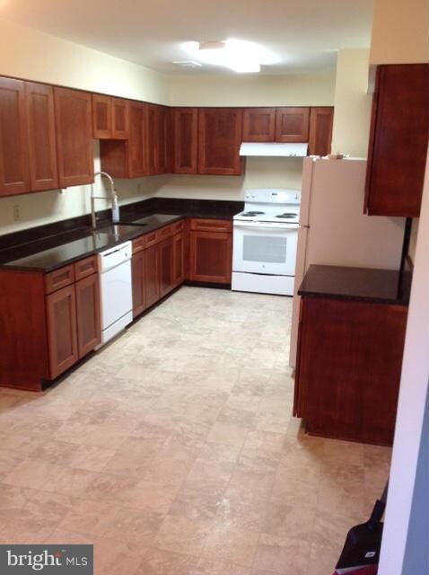 9308 Player Dr, Laurel, MD 20708 - photo 2