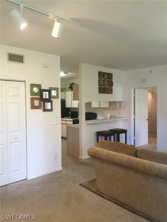 6401 Aragon Way unit 207, Fort Myers, FL 33966 - photo 4