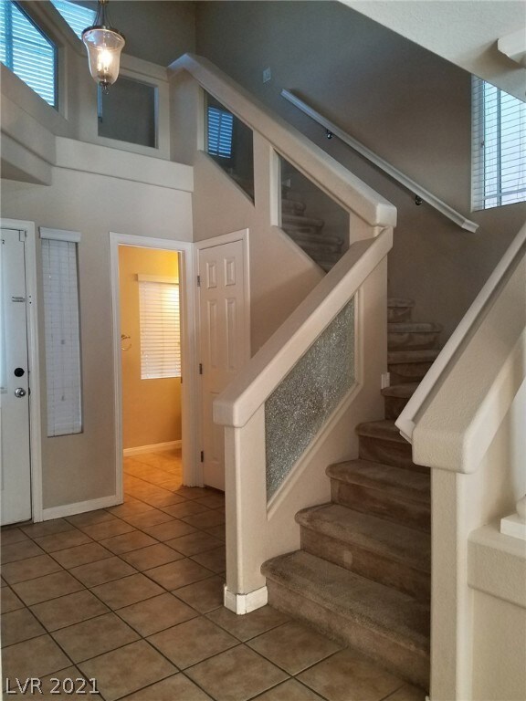 4633 Mission Meadow Cir, Las Vegas, NV 89139 - photo 7