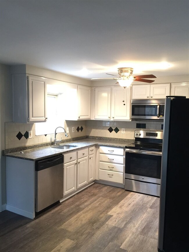 16 Serenitas Ln, Goffstown, NH 03045 - photo 3