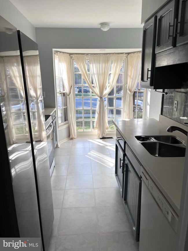 409 Bay Dale Dr, Arnold, MD 21012 - photo 6