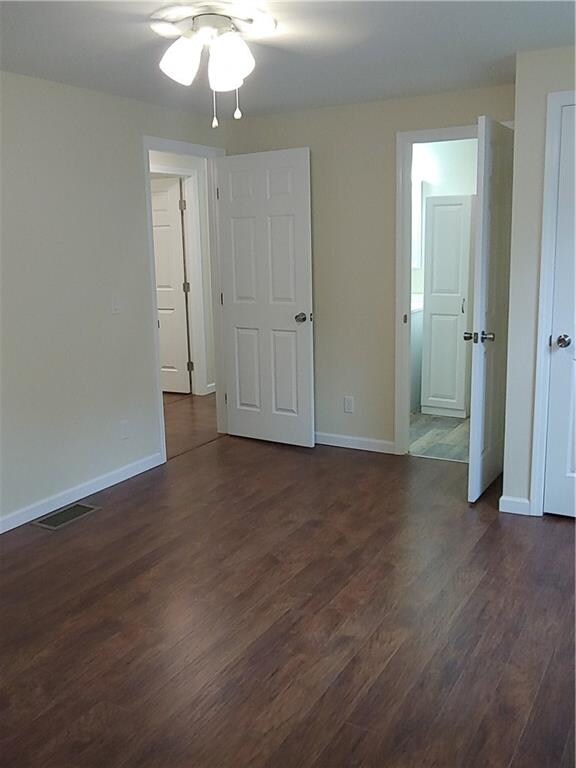 Master Bedroom that has bathroom access