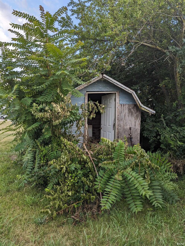 107 S Poplar, Amboy, IN 46911 - photo 4